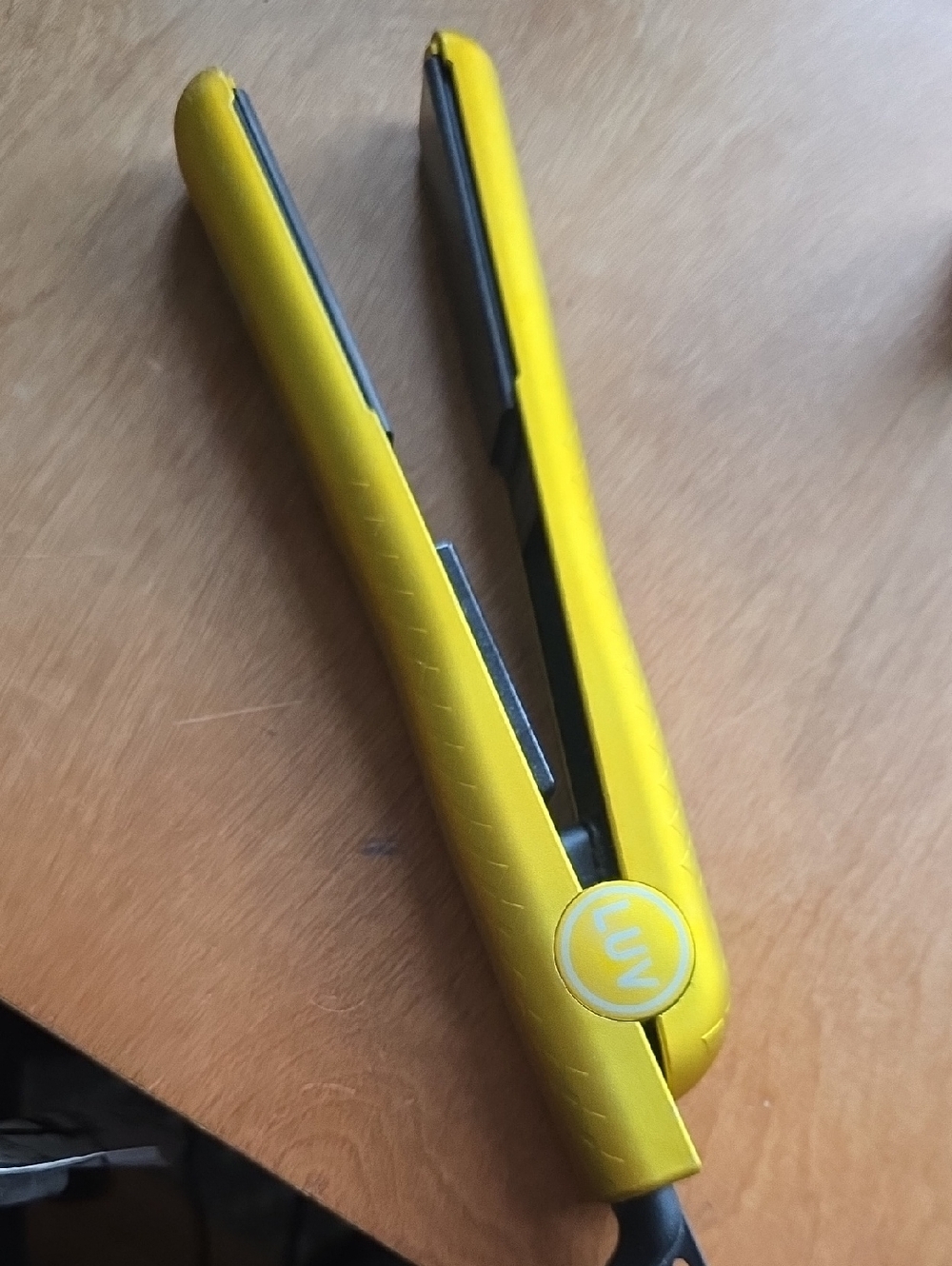 LUV brand Hair Straightener